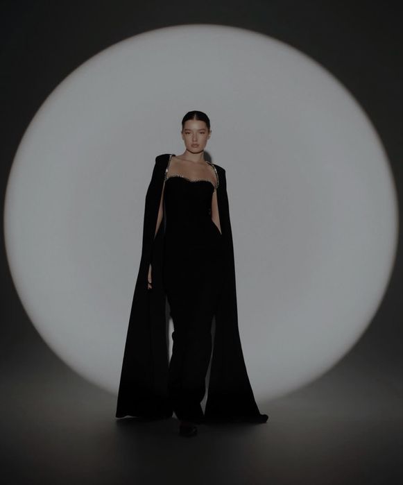 Продам платье от бренда Малли