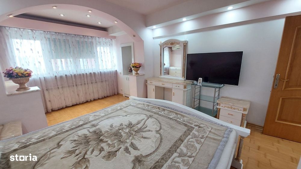Apartament 3 camere decomandat de închiriat - Unirii, Bd. Mircea Vodă