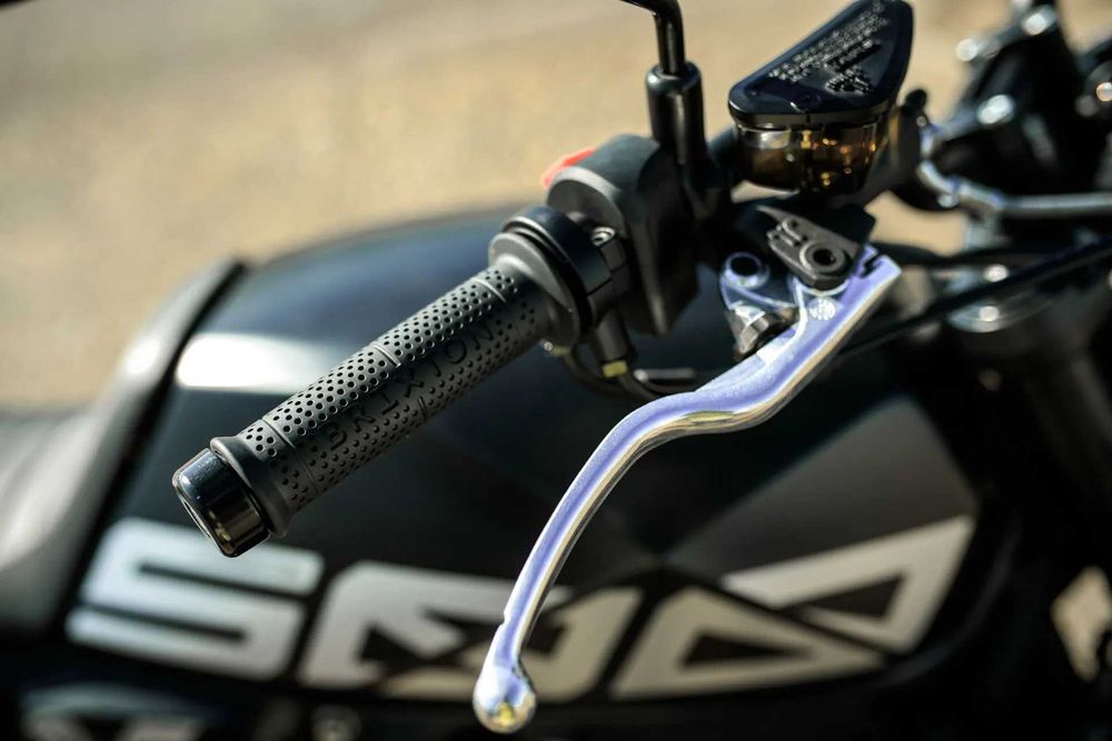 ТОП ОФЕРТА Мотор Мотоцикет Brixton CROSSFIRE 500 X Scarlet Blaze Нов!