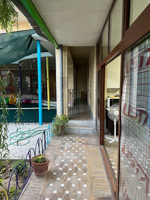 Uy Sotiladi 8-sotix, Eski shahar