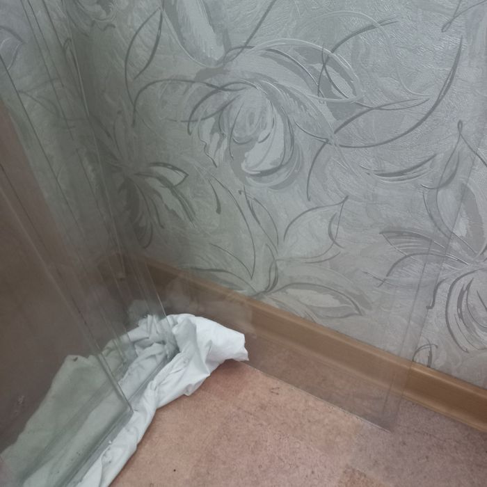 Стекла 4 мм. хорошем состоянии