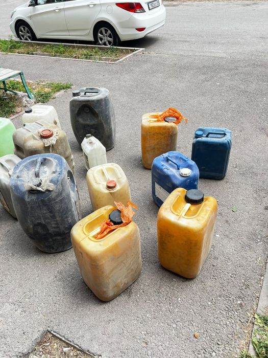 Продам Канистры от 5 л и выше