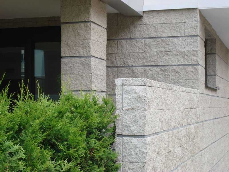 Вибропресовани бетонови блокчета за ограда, имитиращи дялан камък