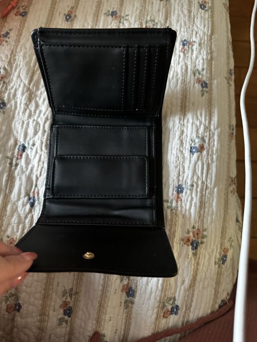 Продам оригинал кошелек Guess