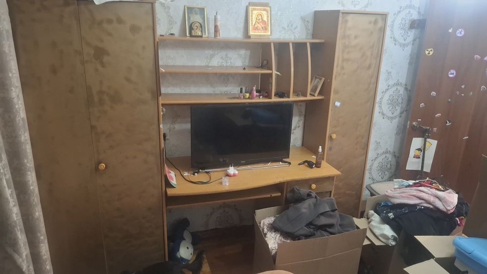 Продам мебель дёшево срочна