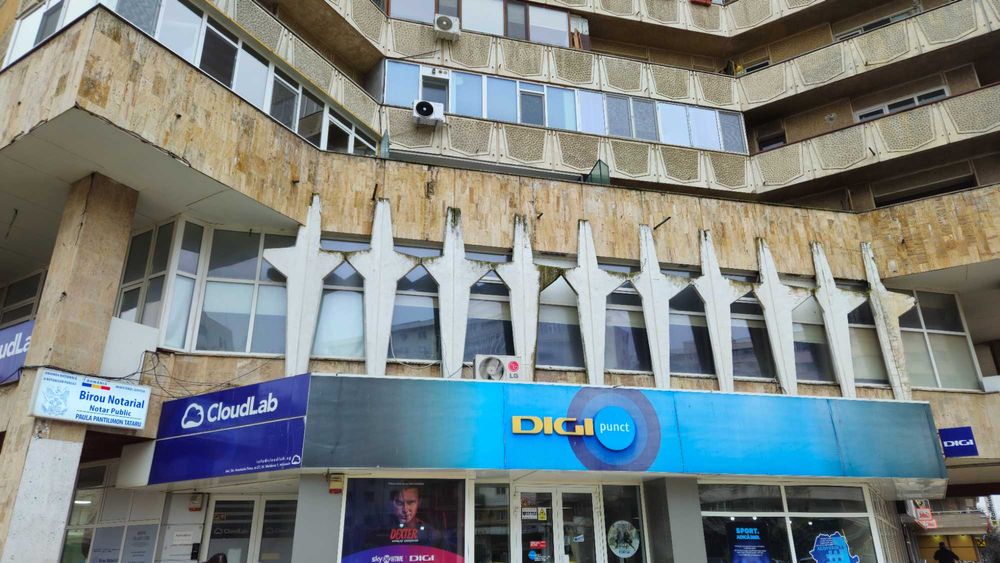 Spatiu comercial de inchiriat Bloc Moldova mezanin
