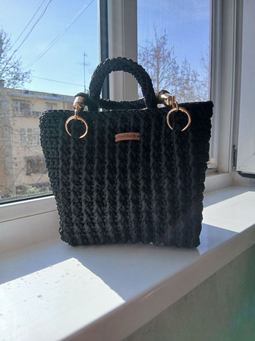 Вязанные сумочки ручной работы