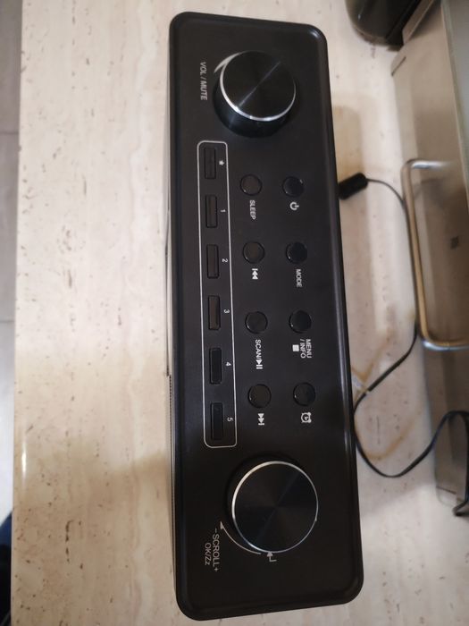 Vând 2 radiouri dab FM perfect funcțional