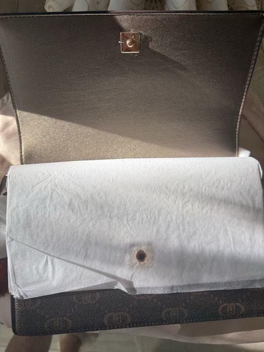 Liu jo чанта с плюшен аксесоар