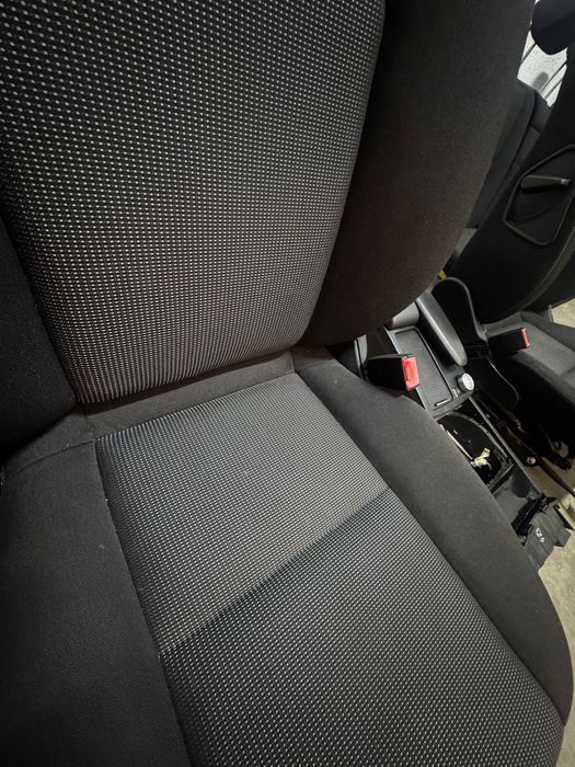 Interior complect Mercedes W204 scaune incalzite impecabil Break