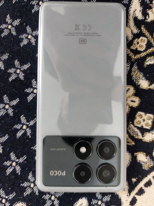 POCO x6 pro 5G и SAMSUNG а52