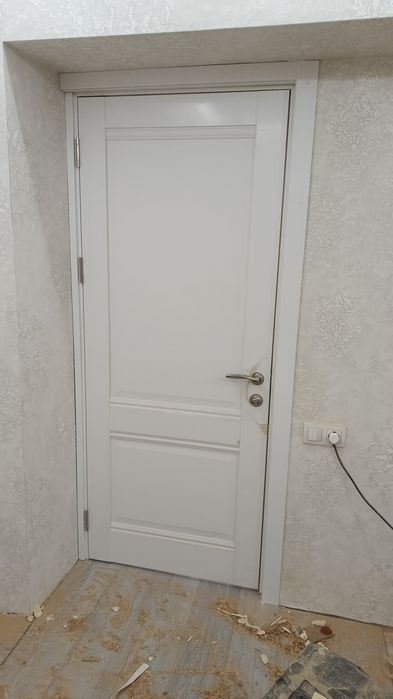 Установка между комнатной двер