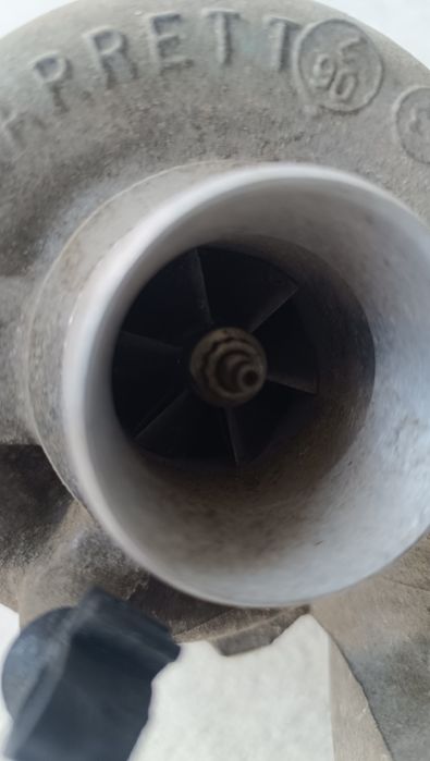 Продавам ОРИГИНАЛНО турбо 
GT 1749 VA