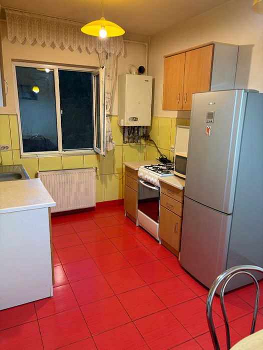 Închiriez apartament pe strada Stejarului din Florești