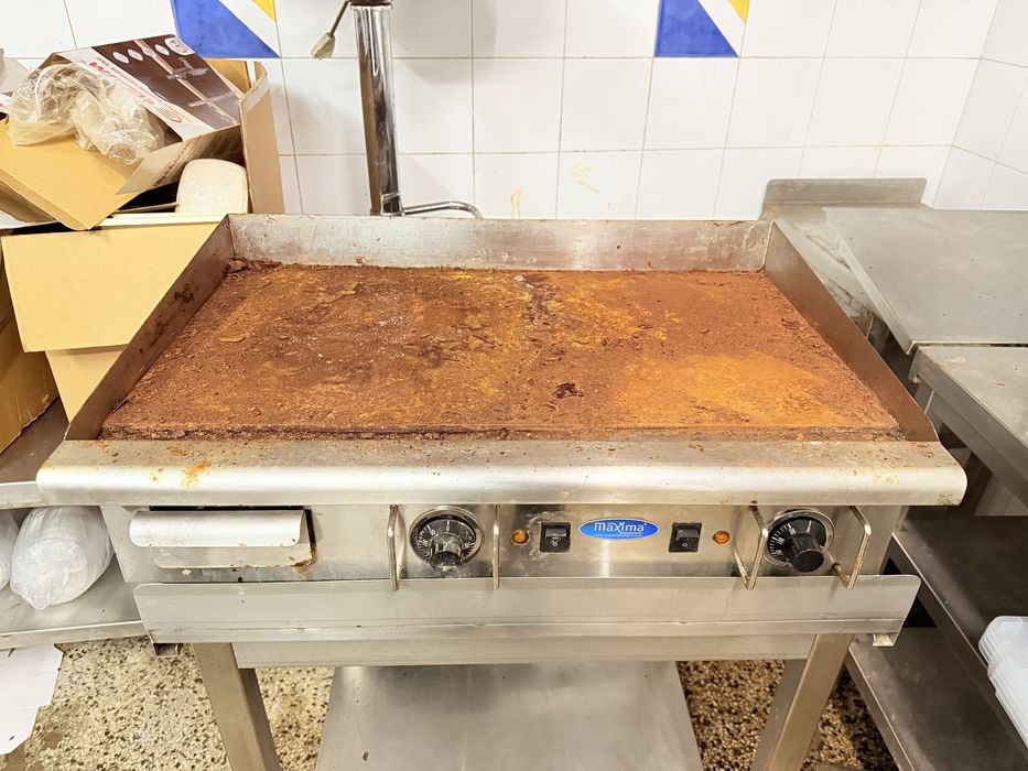 Професионална електрическа скара / плоча за заведение – голям размер