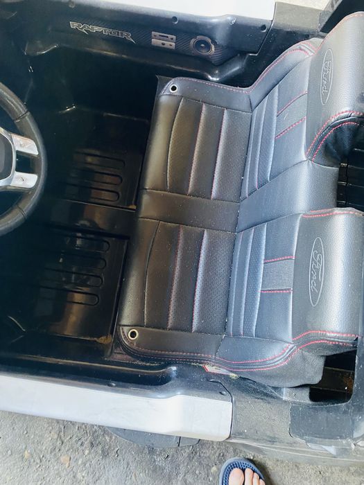 Продам автомобиль детский