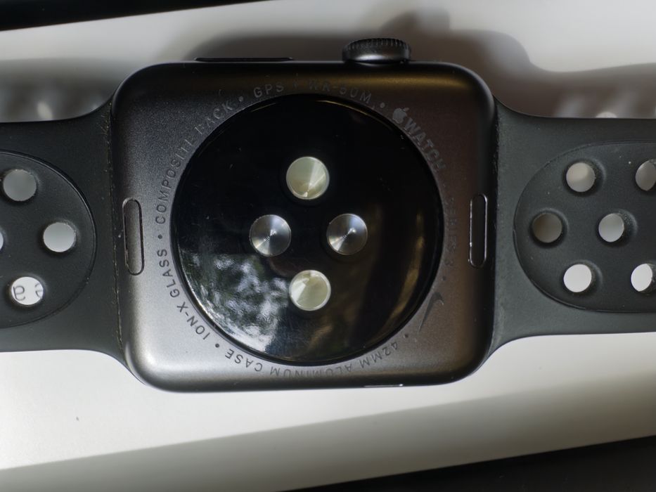 Apple Watch Series 3 Nike+, 42mm, varianta GPS