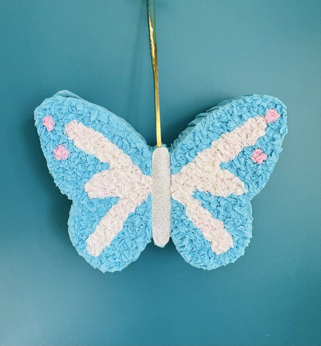 Пинята пеперуда