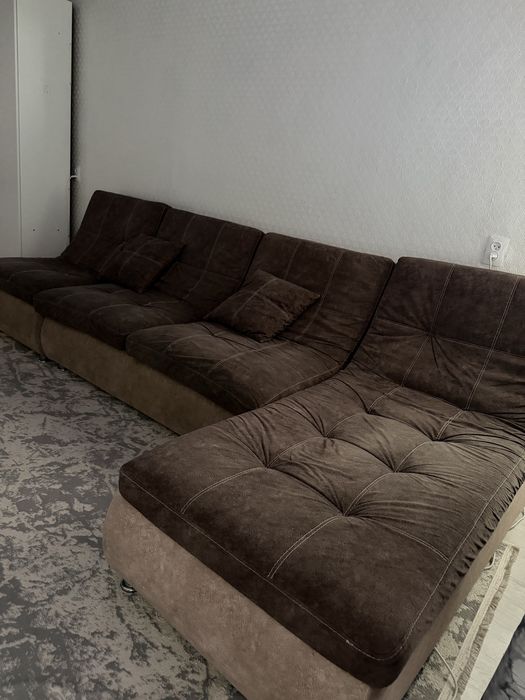 Продаётся угловой диван в хорошем состоянии