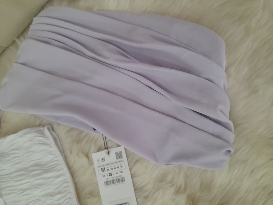 Set de 2 topuri scurte Zara mărimea M noi cu eticheta