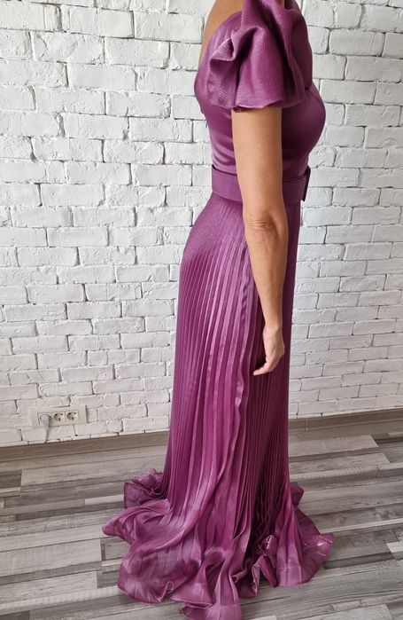 Vand rochie seara
