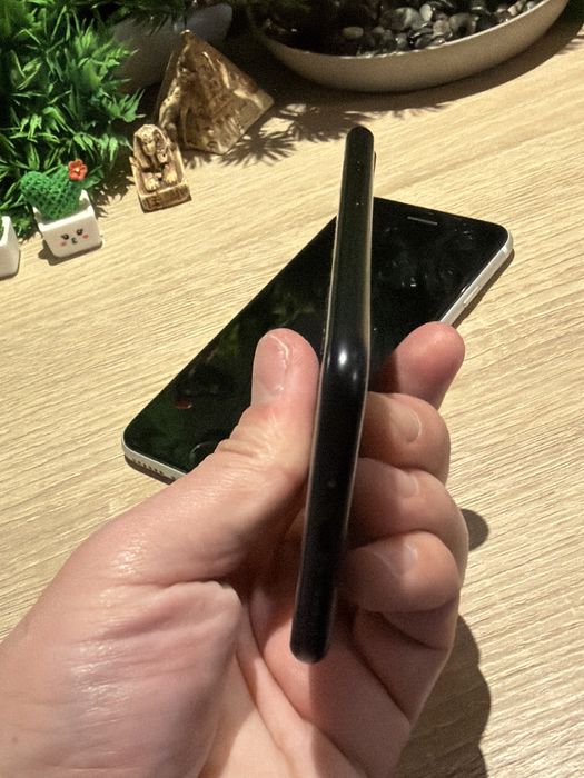 iPhone SE 128 gb Alb sau Negru ‼️Garantie‼️