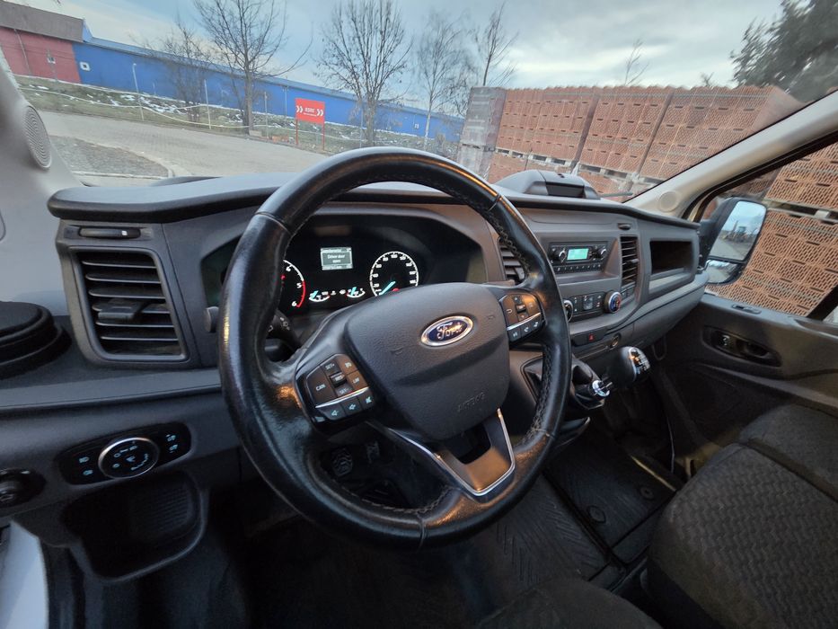 Ford Tranzit km 25900 reali