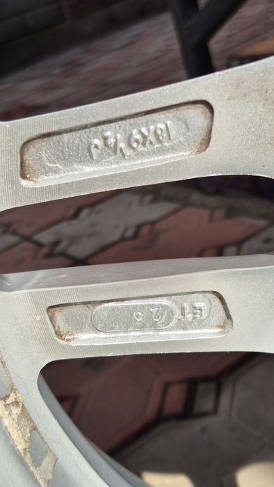 37 стиль R18 разноширокие