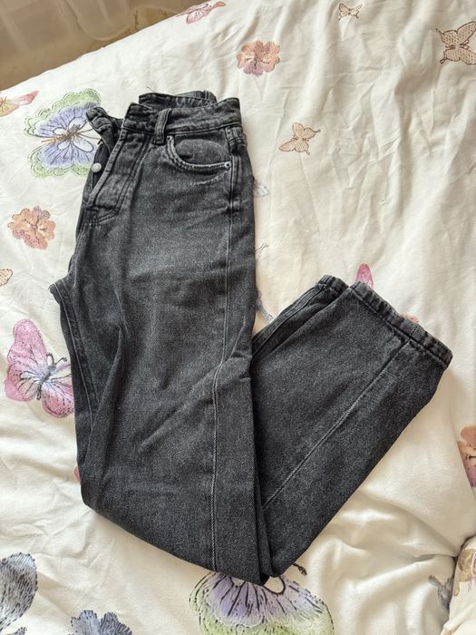 Блузки и дънки използвани