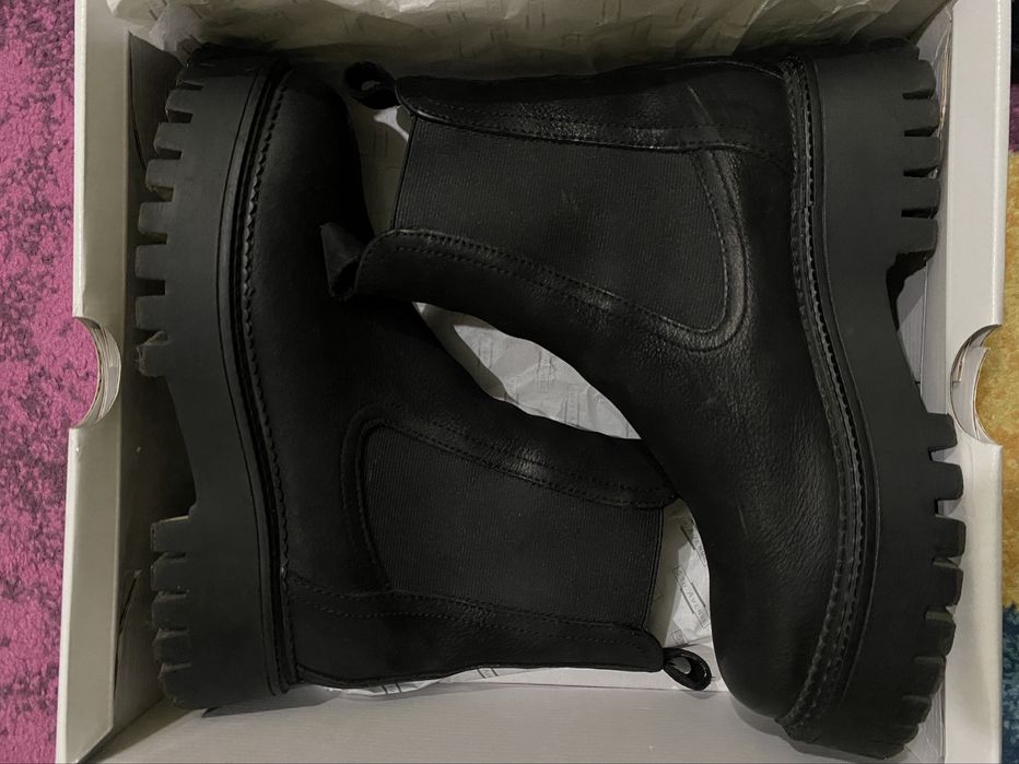 Дамски боти от естествена кожа