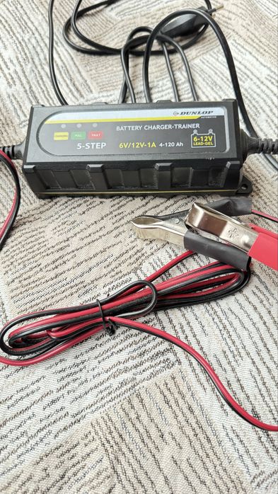Зарядно за акомулатор Dunlop