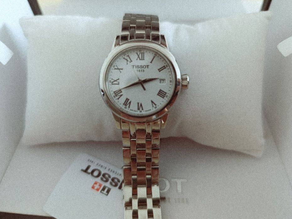 Tissot женские часы