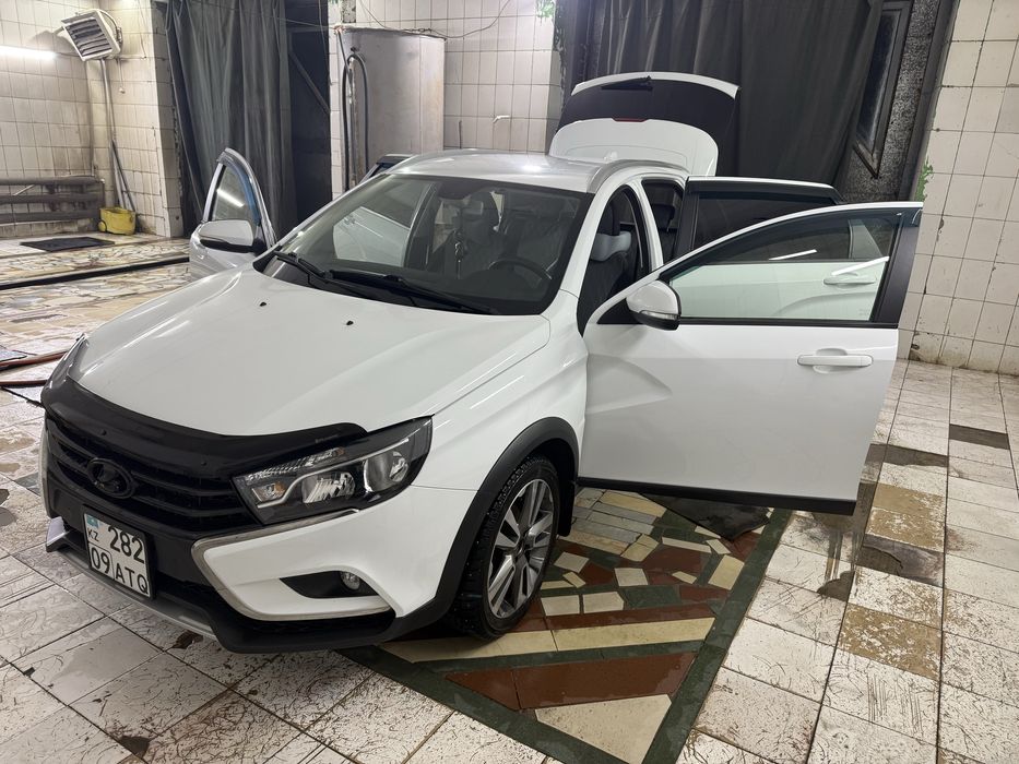 Продам Лада Веста кросс