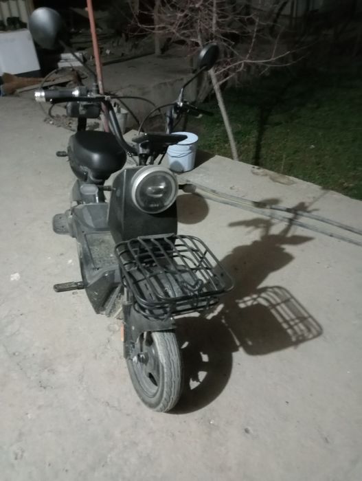 Skuter elktro mobil