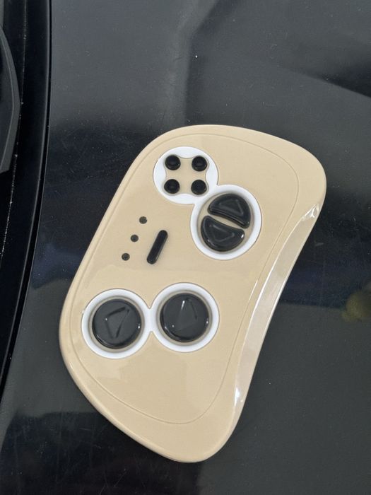 Продам детский электромобиль LEXUS LX-570