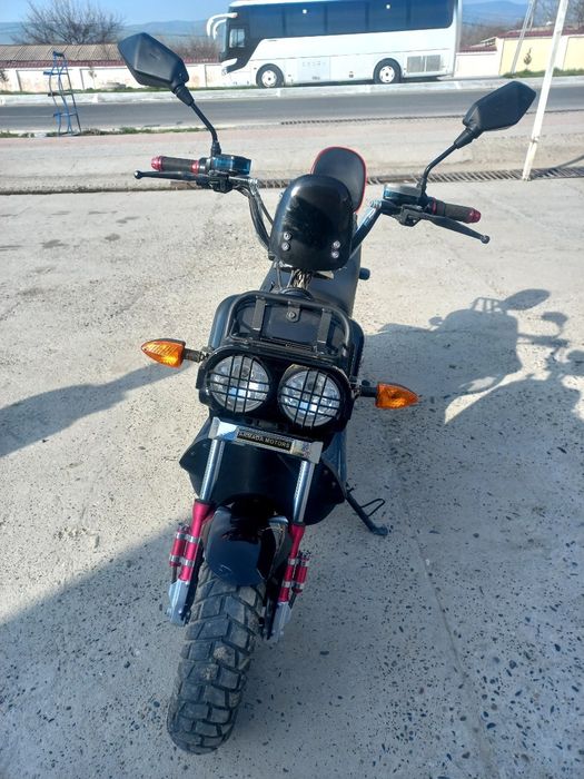 Skuter sotiladi rangi qora tezligi 70 km gacha chiqadi