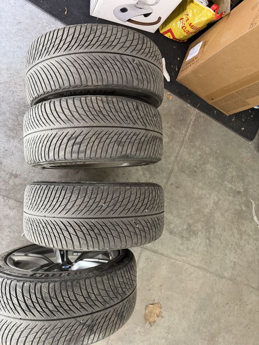 Джанти 265 / 40 / 19 за BMW M комплект със зимни гуми и датчици