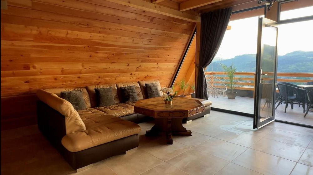 Cabana A Frame Panoramic Apuseni de inchiriat cu ciubar jacuzzi