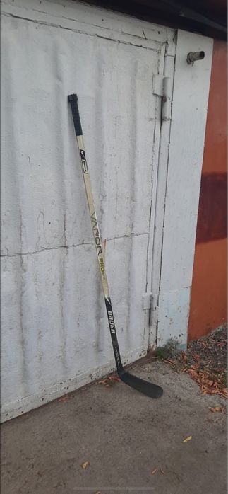 Клюшка bauer.
