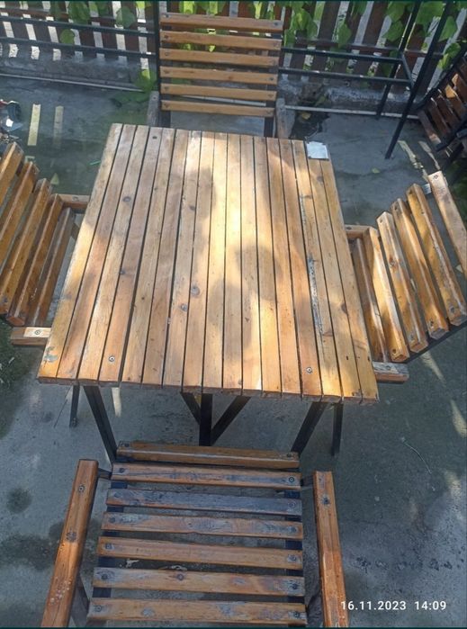 Срочно Продаётся Комплекты столов