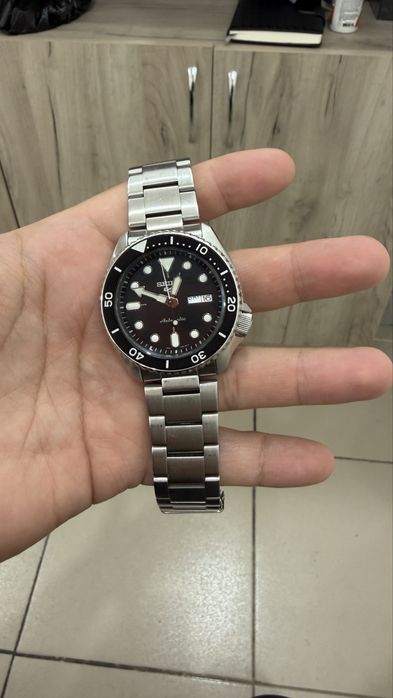 Механические Seiko 5 Sports SRPD51K1 нержавеющая сталь. Б/у сам ношу.