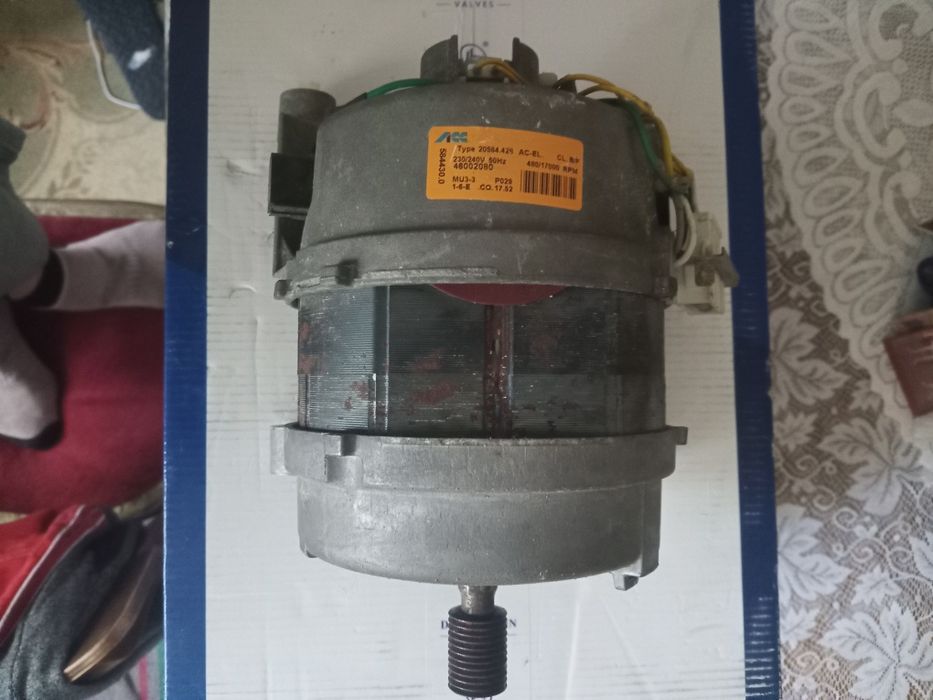 Motor electric pentru mașină de spălat