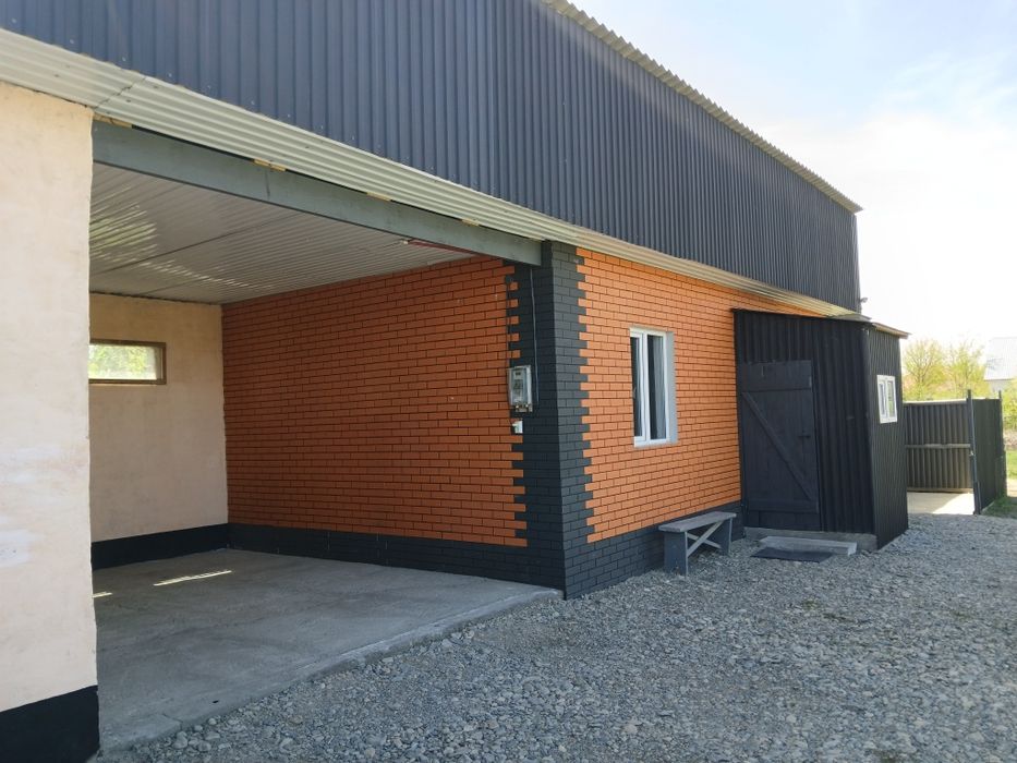 Участок с времянкой