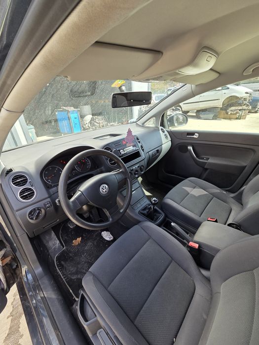 VW Golf 5 plus 1.9 TDI (НА ЧАСТИ)