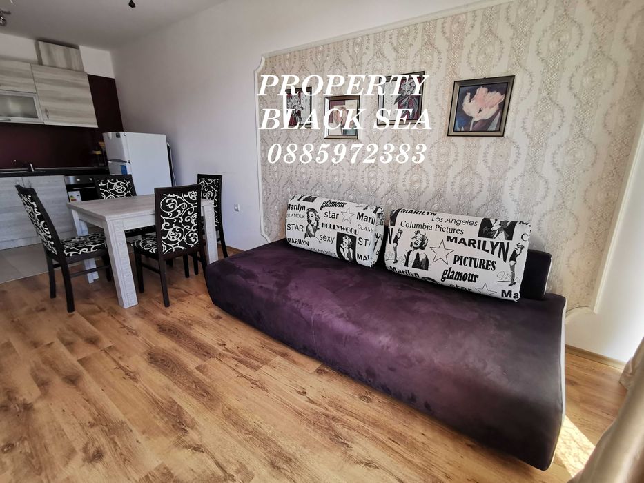 Продава се Двустаен апартамент в Бургас, Център - 56 кв.м за 710 €/кв.м - Снимка #1