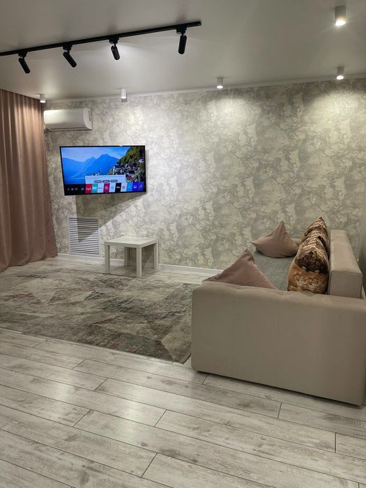 Сдаю Супер Люкс посуточно район Императора