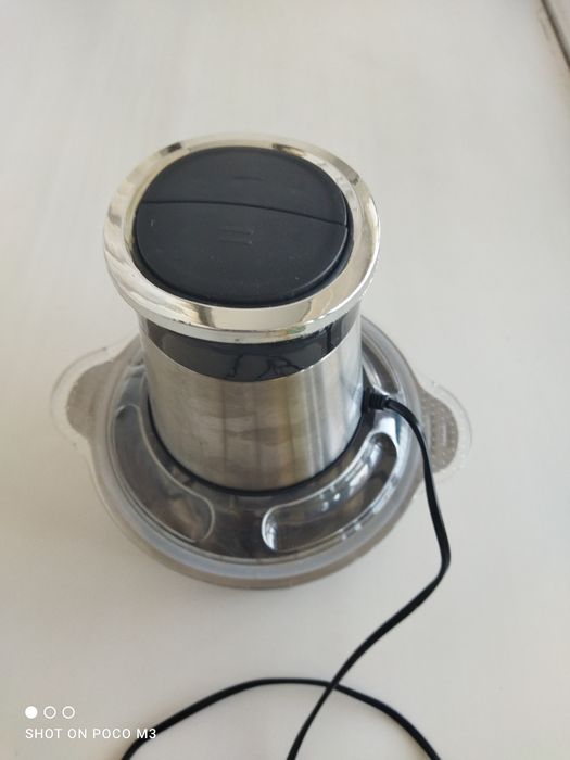 Продам Блендер. В отличном состоянии. 2500т