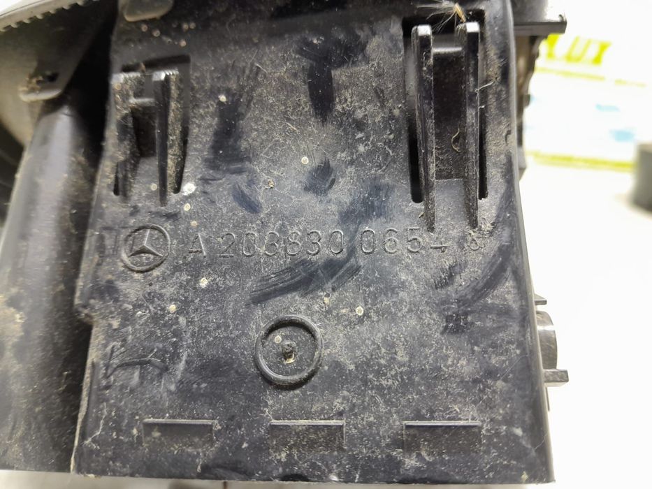 Grila ventilatie a2038300654 Mercedes-Benz C-Class W203  [din 2000 pa