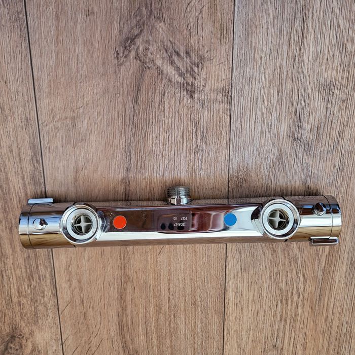 Смеситель для ванны