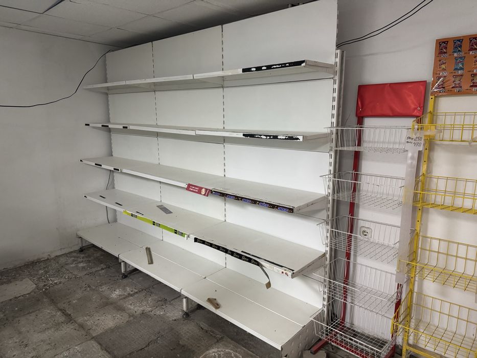 Стеллажи, полки б/у продажа